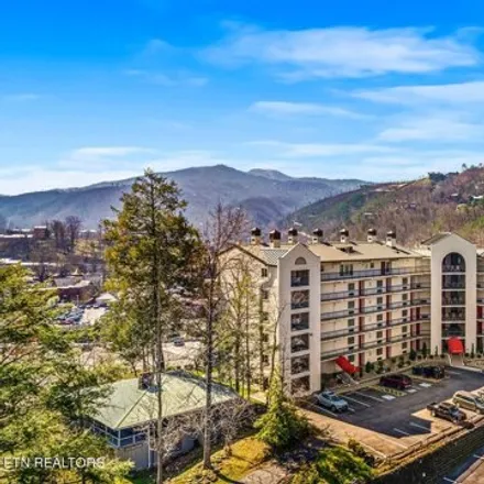 Image 4 - East Parkway, Greystone Heights, Gatlinburg, TN 37738, USA - Condo for sale