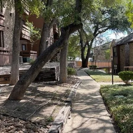 Rent this 2 bed condo on Wurzbach Plaza in 10918 Wurzbach Road, San Antonio