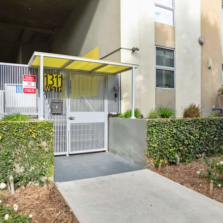 Rent this 1 bed apartment on Pacific Bell Heliport in West 5th Street, Los Angeles