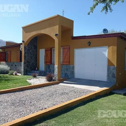 Buy this 3 bed house on Los Tilos in Junín, 5883 Municipio de Carpintería