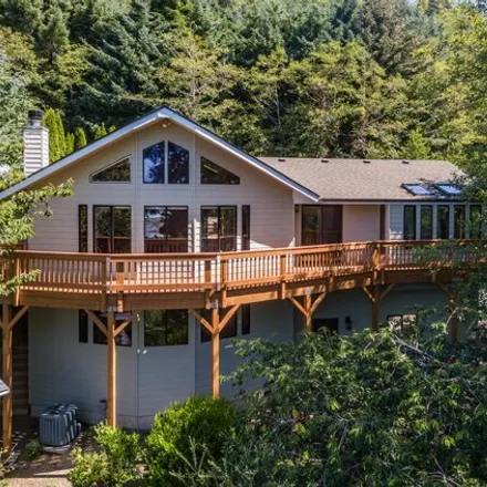 Buy this 3 bed house on 275 Horizon Hill Road in Yachats, Lincoln County
