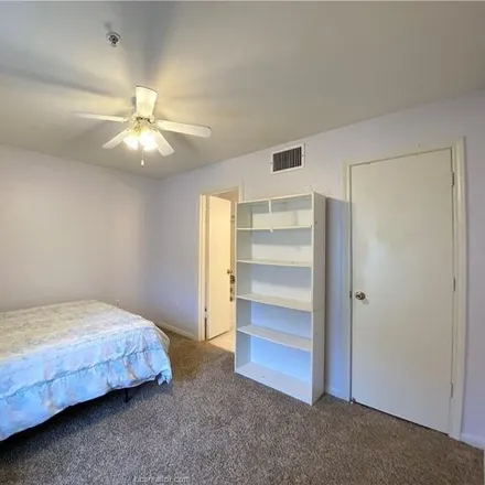 Image 6 - 472 Nevada Street, College Station, TX 77840, USA - Condo for rent