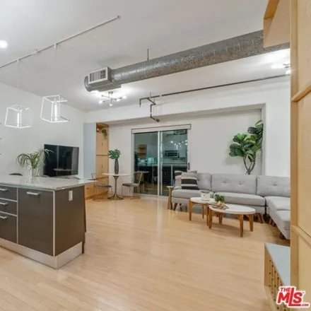 Buy this 1 bed condo on Los Angeles Streetcar in West 4th Street, Los Angeles