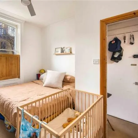 Image 5 - Ellesmere Road, London, E3 5QX, United Kingdom - Apartment for sale