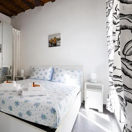 Image 1 - Interno 92, Borgo Vittorio, 92, 00193 Rome RM, Italy - Apartment for rent