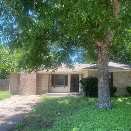 Buy this 4 bed house on 125 West Cherry Point Drive in Dallas, TX 75232