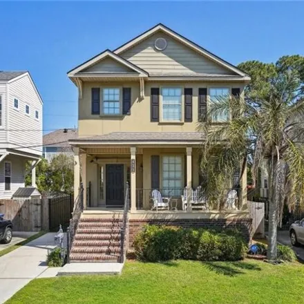 Buy this 4 bed house on 423 35th Street in Lakeview, New Orleans