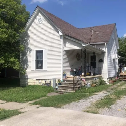 Buy this 2 bed house on 208 North 11th Street in Herrin, IL 62948