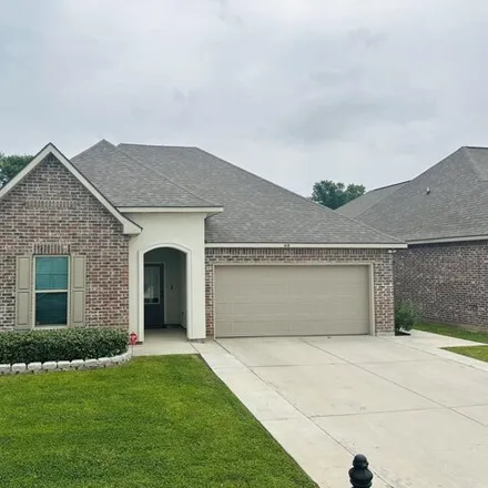 Rent this 3 bed house on 479 Berg Court in Youngsville, LA 70592