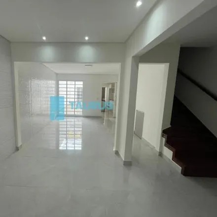 Rent this 3 bed house on Rua das Camélias 133 in Mirandópolis, São Paulo - SP