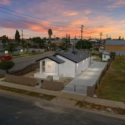 Buy this 2 bed house on 622 12th Avenue in Delano, CA 93215