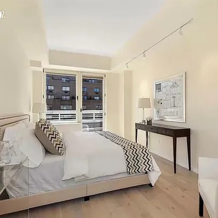 Rent this 3 bed apartment on The Franklin in 164 East 87th Street, New York