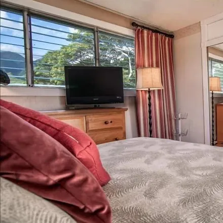 Rent this 2 bed apartment on Kaunakakai in HI, 96748
