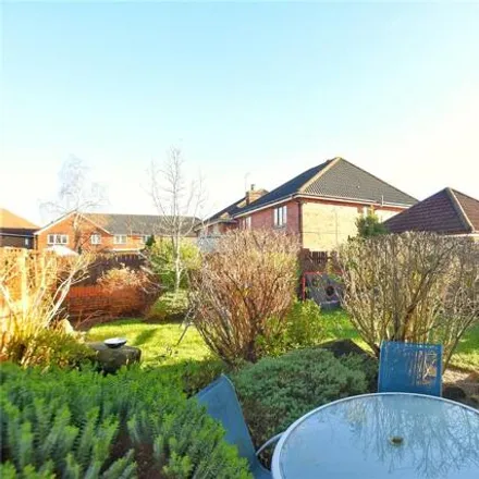 Image 5 - Pipers Close, Norden, OL11 5WD, United Kingdom - House for sale