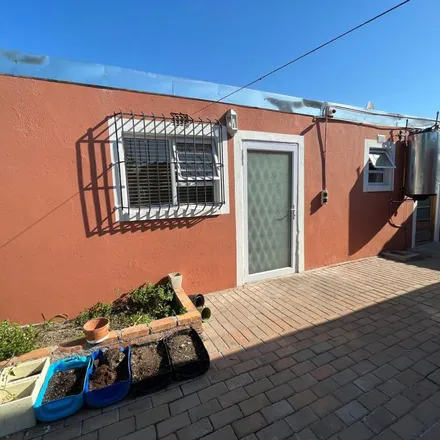 Image 3 - Clarendon Street, Klipkop, Parow, 7501, South Africa - Apartment for rent