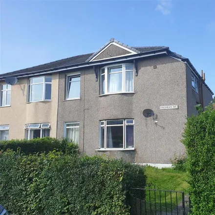 Rent this 2 bed apartment on Kingsheath Avenue in Rutherglen, G73 2BZ