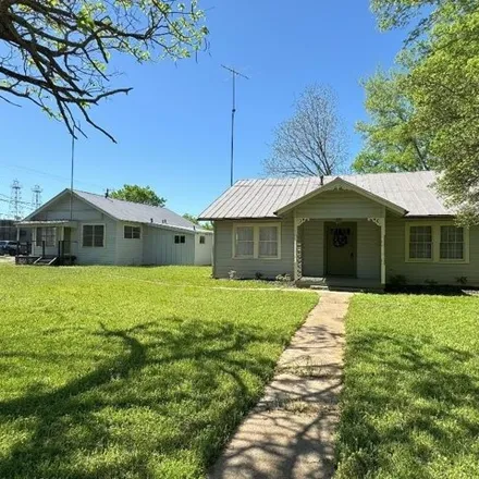 Image 1 - 200 West North Street, Kilgore, TX 75662, USA - House for sale
