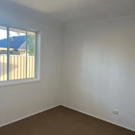 Image 3 - Kingarry Circuit, Merrimac QLD 4226, Australia - Apartment for rent