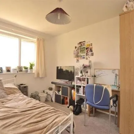 Image 5 - Stanway Close, Bath, BA2 2UR, United Kingdom - Townhouse for rent