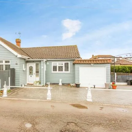 Buy this 2 bed house on Cottesmore Close in Canvey Island, SS8 0EA