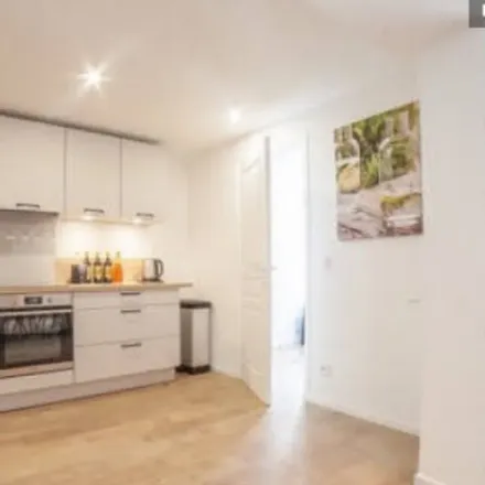 Rent this 3 bed apartment on 2 Avenue Haussmann in 33390 Blaye, France