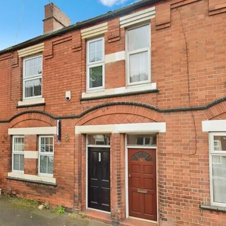 Rent this 6 bed townhouse on Heath Street in Enderley Street, Newcastle-under-Lyme