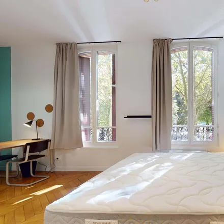 Rent this 14 bed room on 19 Rue Paul Éluard in 93200 Saint-Denis, France