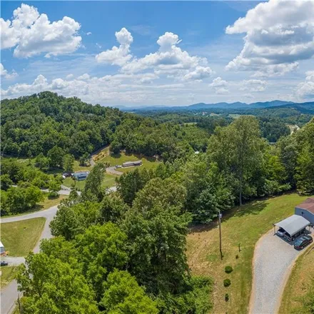 Buy this 3 bed house on 10 Southview Drive in McDowell County, NC 28752