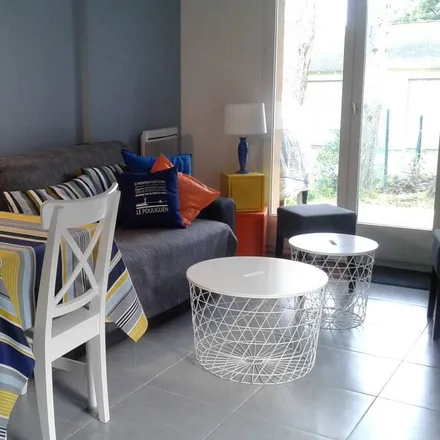 Rent this 2 bed house on 44510 Le Pouliguen