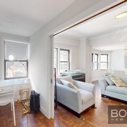 Image 3 - 320 East 52nd Street, New York, NY 10022, USA - Apartment for rent