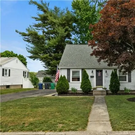 Image 3 - 189 Hillard Ave, Warwick, Rhode Island, 02886 - House for sale