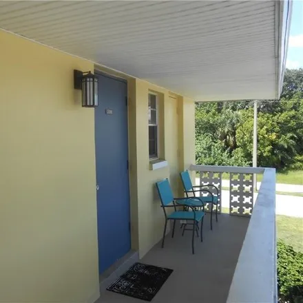 Image 4 - Tropic Terrace, Lee County, FL 33903, USA - Condo for rent