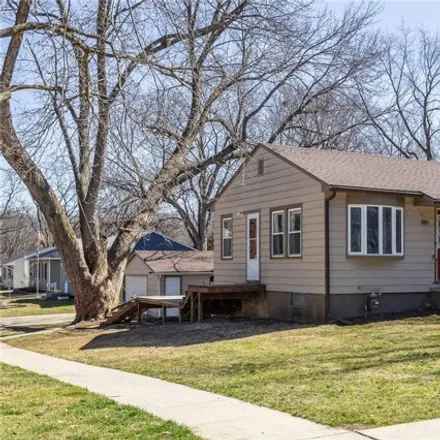 Buy this 3 bed house on 1917 27th Street in Des Moines, IA 50310