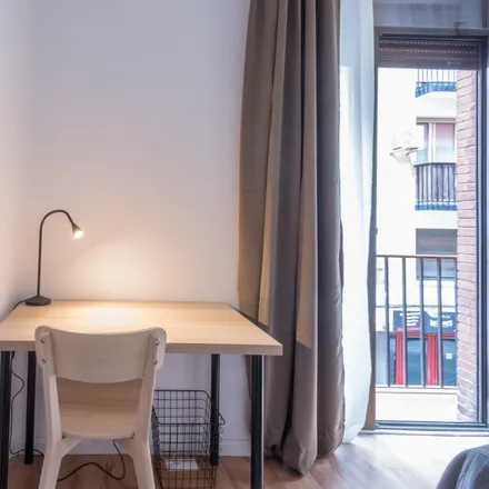 Image 4 - Calle de Santa Ana, 6, 28005 Madrid, Spain - Room for rent