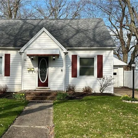 Buy this 4 bed house on 827 Thayer Avenue in Harbor, Ashtabula