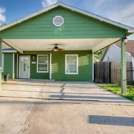 Buy this 4 bed house on 3094 Bond Street in Pasadena, TX 77503