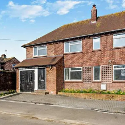 Buy this 4 bed duplex on Castlefields in Hartfield, East Sussex