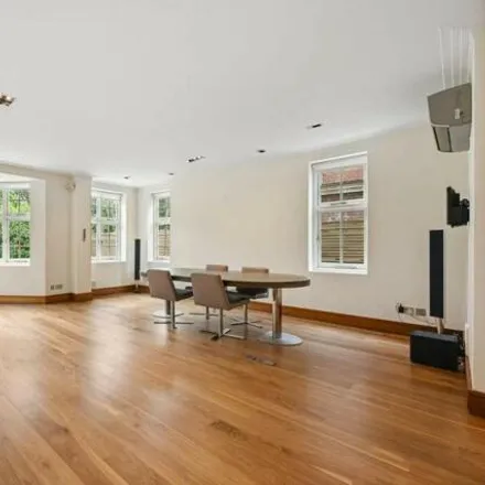 Rent this 5 bed house on Windsor House in 9 The Bishops Avenue, London