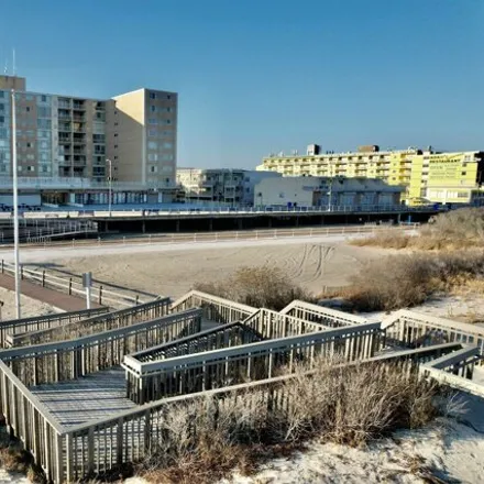 Buy this 1 bed condo on 564 East 19th Avenue in North Wildwood, Cape May County