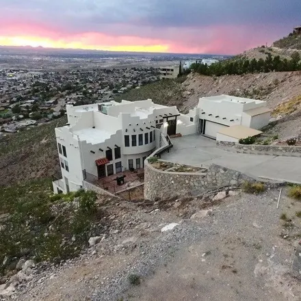 Image 1 - Sierra Crest Drive, Mission Hills, El Paso, TX 79902, USA - House for sale