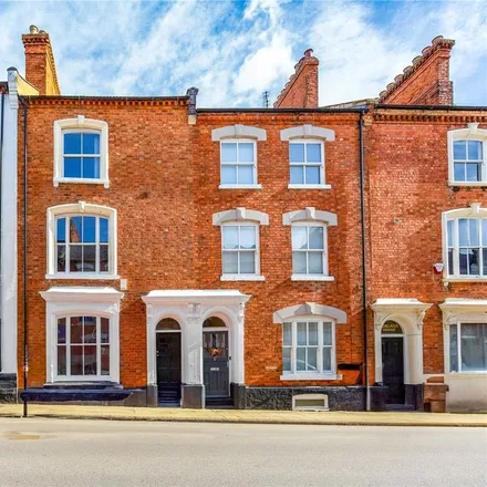Rent this 6 bed townhouse on Lytton House in 38 Hazelwood Road, Northampton