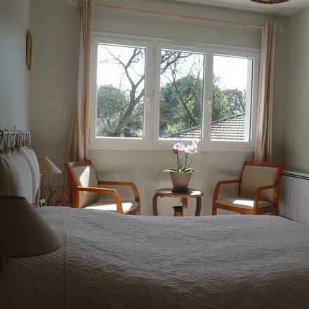 Rent this 2 bed apartment on 17110 Saint-Georges-de-Didonne