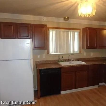 Image 4 - 5179 Weddel Street, Dearborn Heights, MI 48125, USA - House for rent