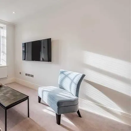 Image 2 - Palace Wharf, 6-23 Rainville Road, London, W6 9HB, United Kingdom - Apartment for rent