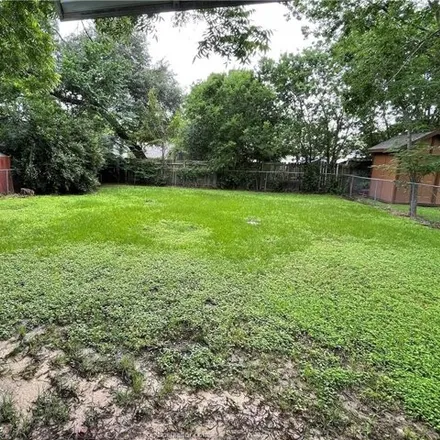 Image 3 - 2072 Miller Avenue, Bryan, TX 77801, USA - House for sale