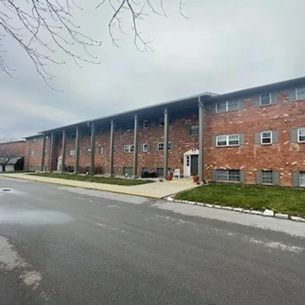Buy this 3 bed condo on 5034 Allisonville Road in Indianapolis, IN 46205