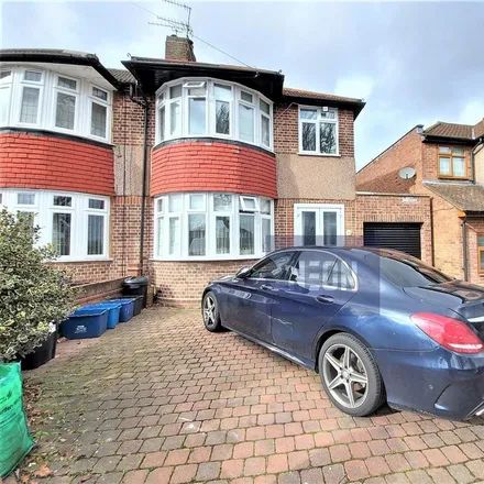 Rent this 3 bed duplex on Gilbert Colvin Primary School in Basildon Avenue, London