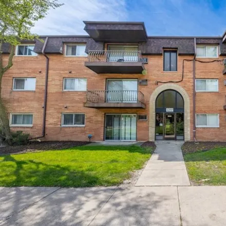 Buy this 2 bed condo on 18537 185th Court in Oakglen, Lansing