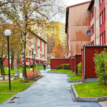 Rent this 4 bed apartment on Höstvädersgatan 37 in 418 33 Gothenburg, Sweden