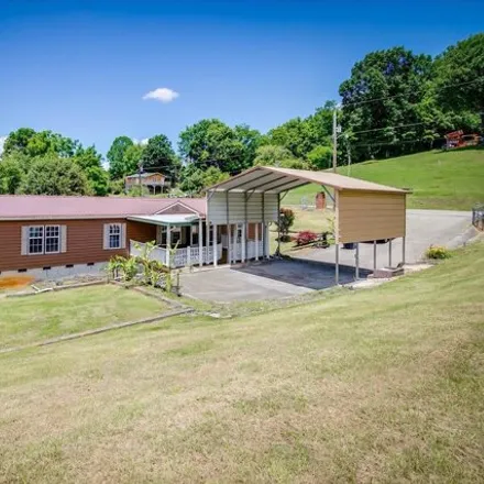 Buy this 4 bed house on 2202 Chico Drive in Kingsport, TN 37660